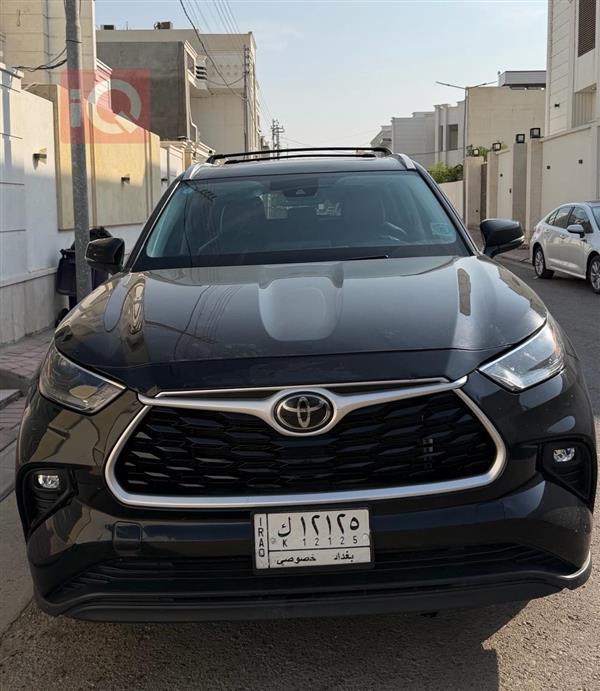 Toyota Highlander 2022 for sale in Iraq - Ramadi